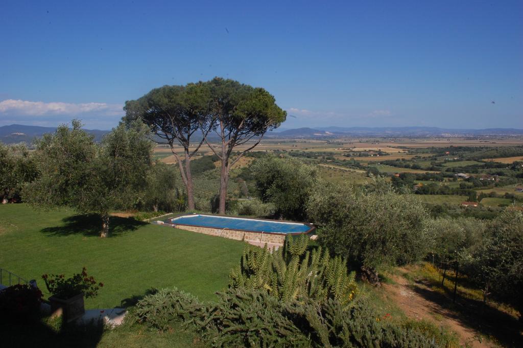 Bed and Breakfast Il Pino Vetulonia Exterior foto