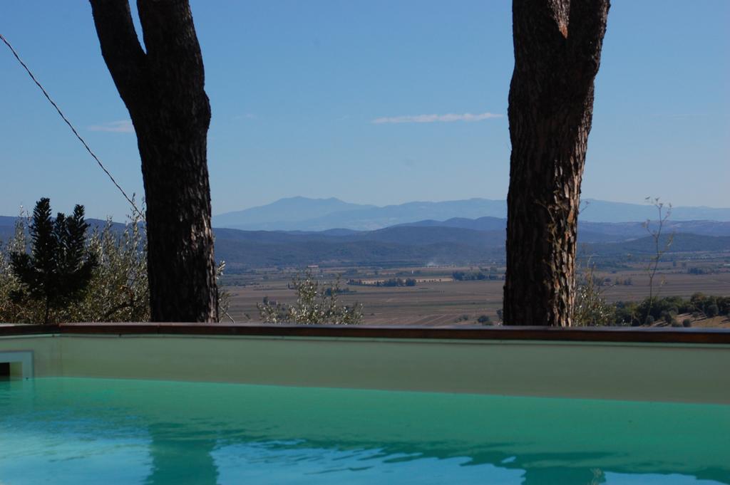 Bed and Breakfast Il Pino Vetulonia Exterior foto